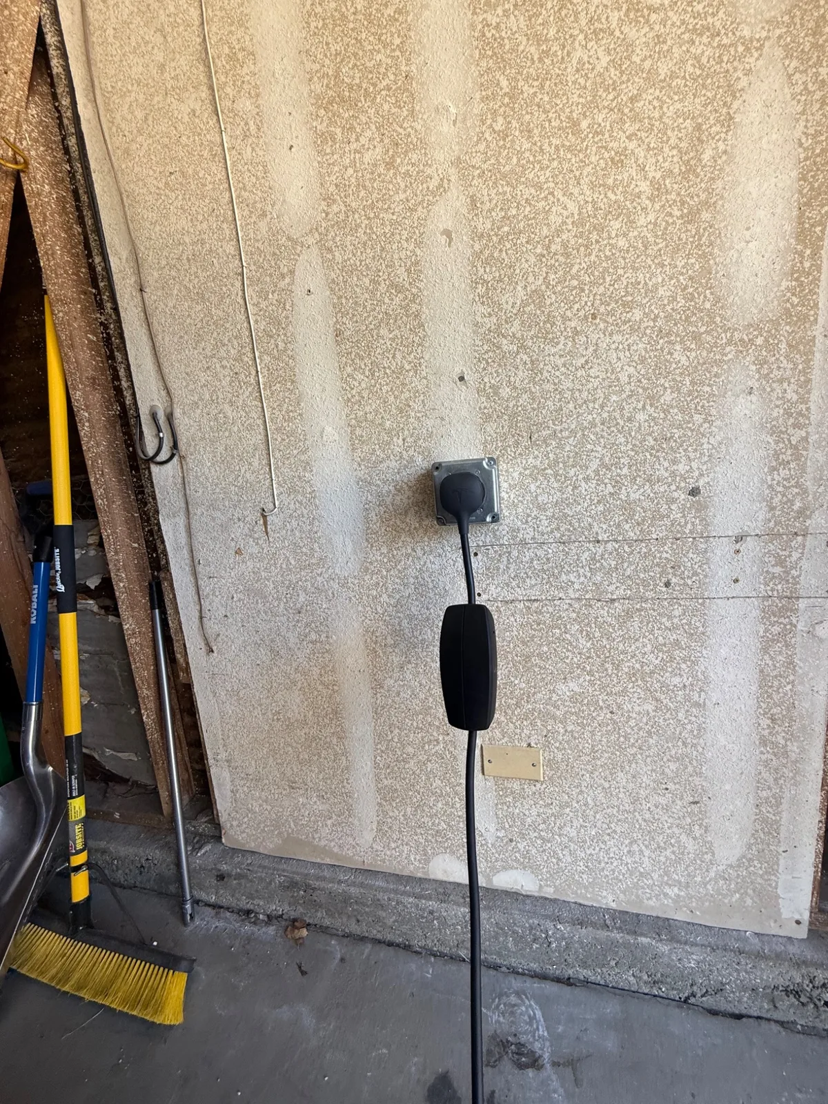 240V EV Charging Circuit & NEMA 14-50 Outlet — Lancaster, CA (photo 2)