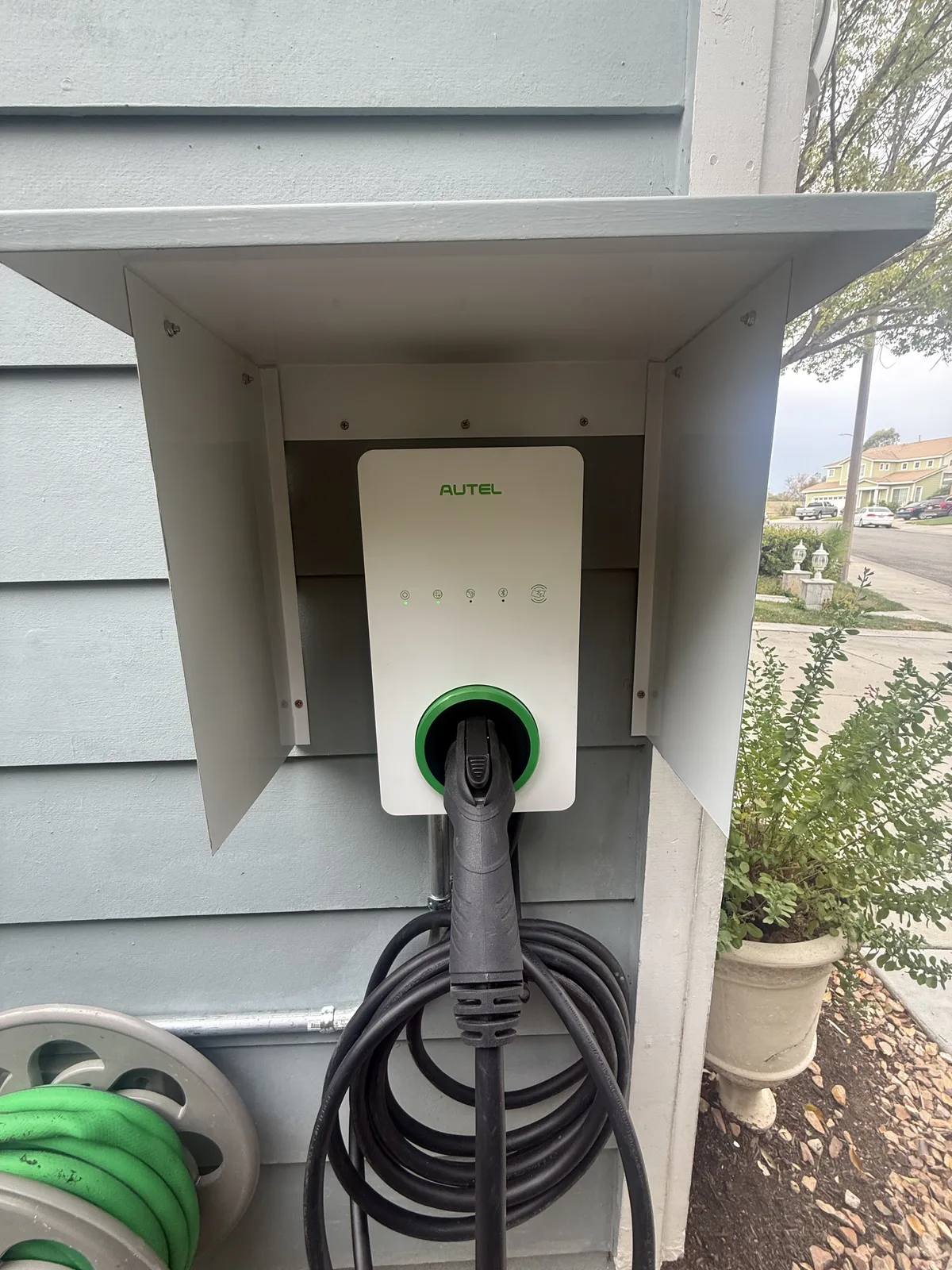 Panel Upgrade & Level 2 EV Charger — SCE Charge Ready Home — Valencia, CA (photo 3)